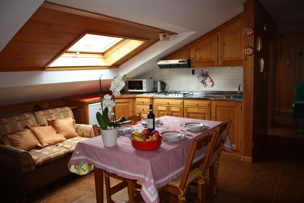 Chalet Stelvio บอร์มิโอ ภายนอก รูปภาพ