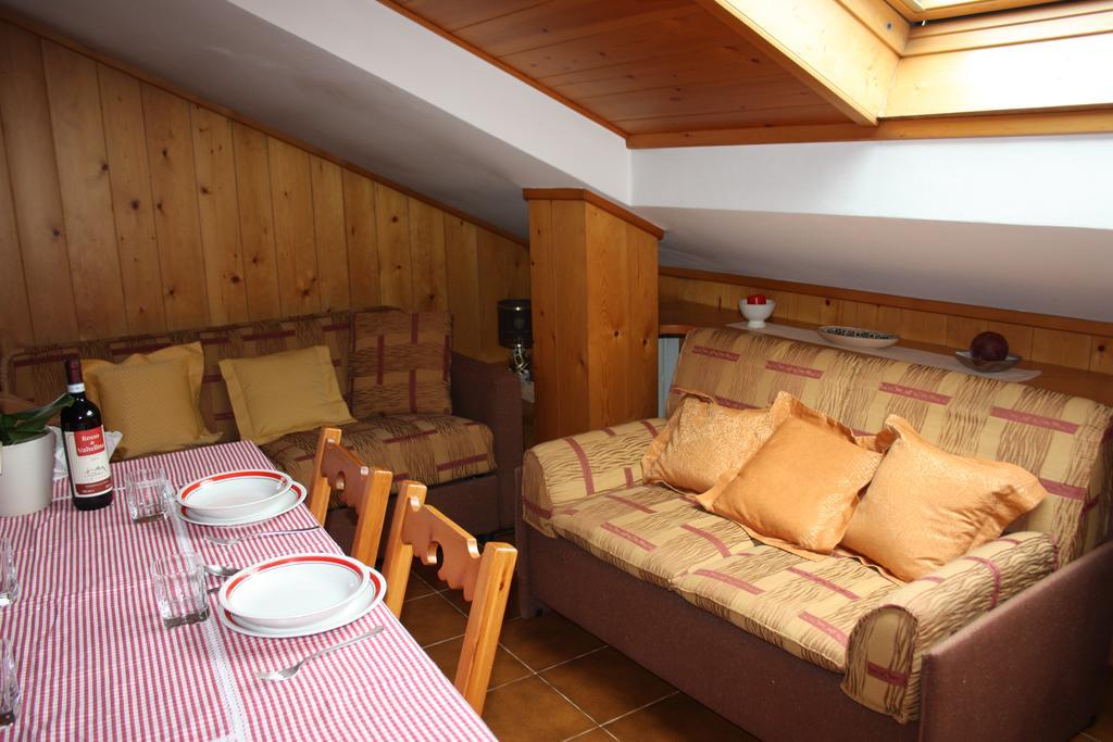 Chalet Stelvio บอร์มิโอ ภายนอก รูปภาพ